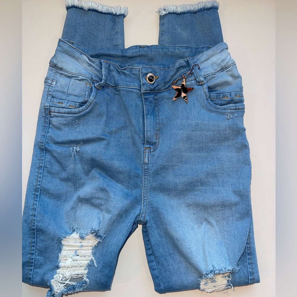 Colombian Light Wash Distressed Denim Jeans with Star Charm
